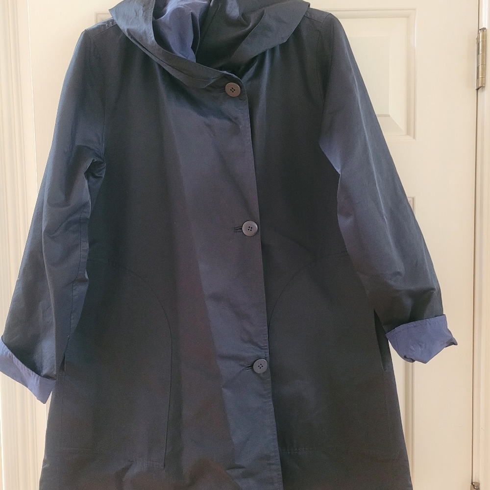 Gorgeous Eileen Fisher Reversible Hooded Jacket.  XS